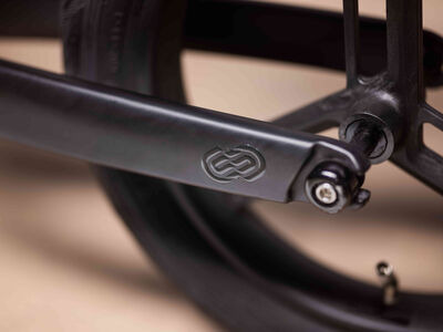 Giant Pre rCarbon click to zoom image